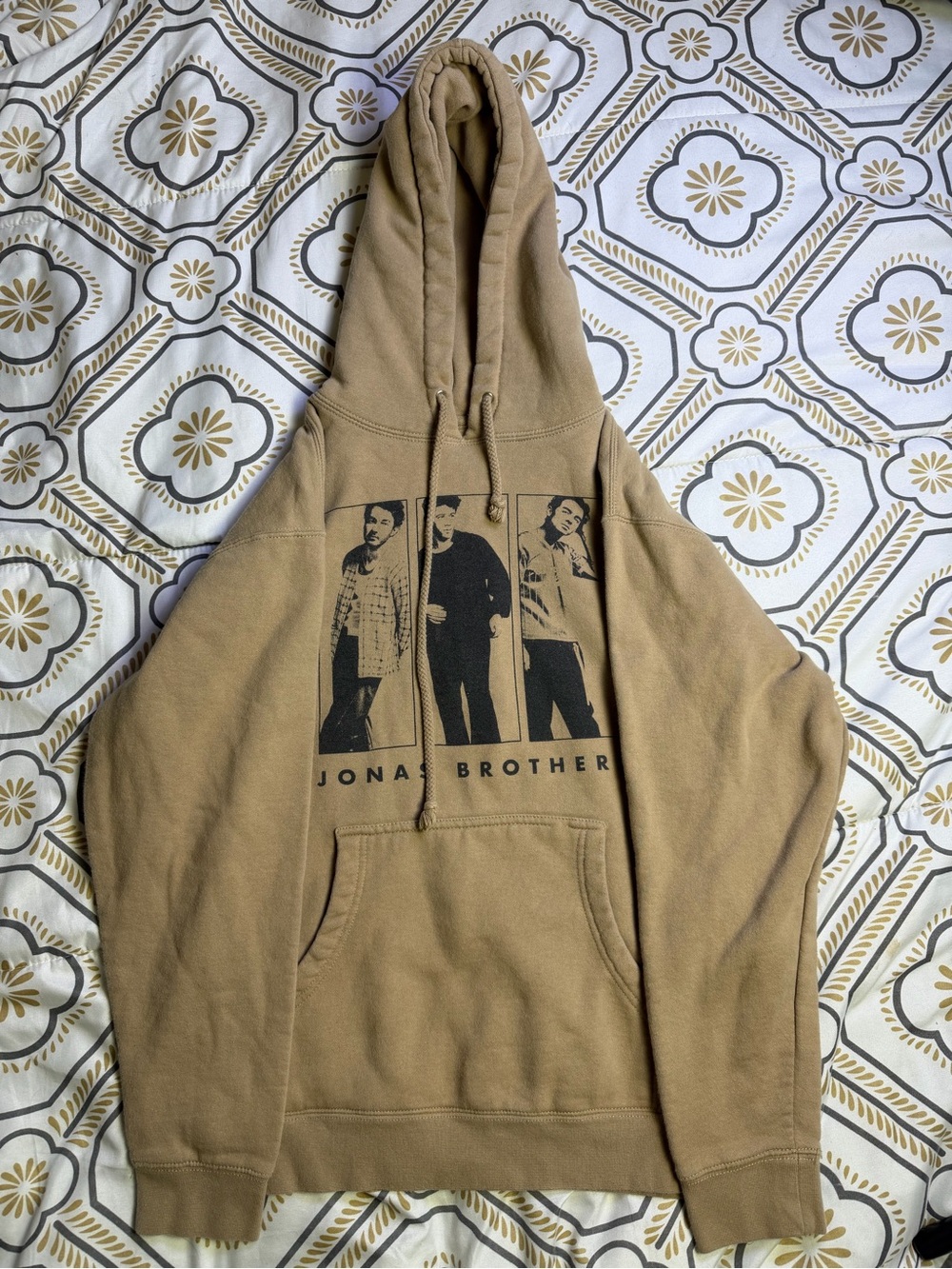 Jonas Brothers The Tour 2023 Concert Hoodie Tan Small Tour Merch